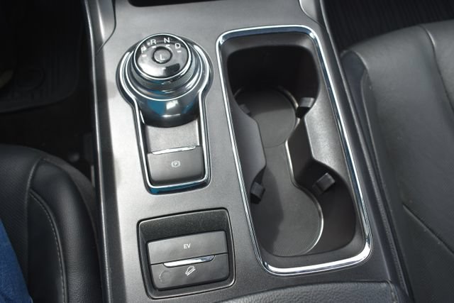Used 2019 Ford Fusion Energi Titanium FWD image 33