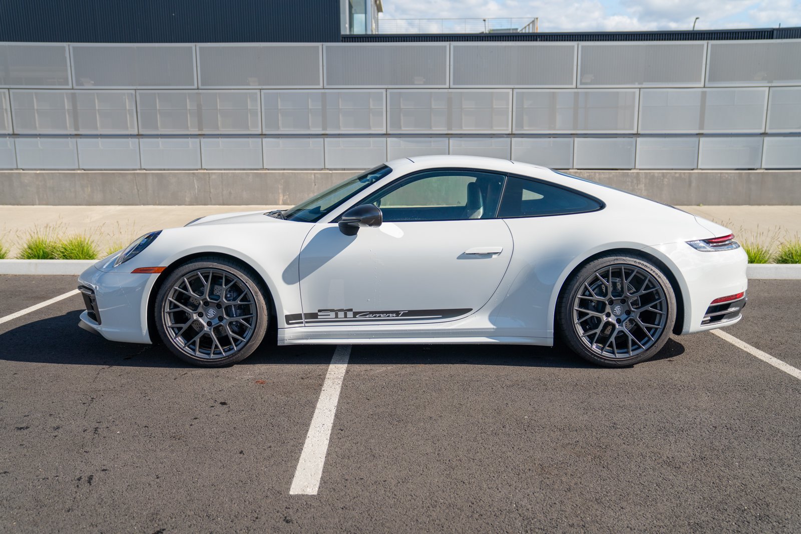 Used 2024 Porsche 911 Carrera T RWD video 2