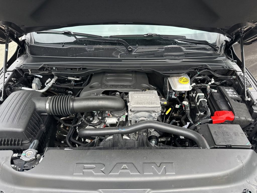 New 2026 RAM 1500 Express AWD/4WD image 27