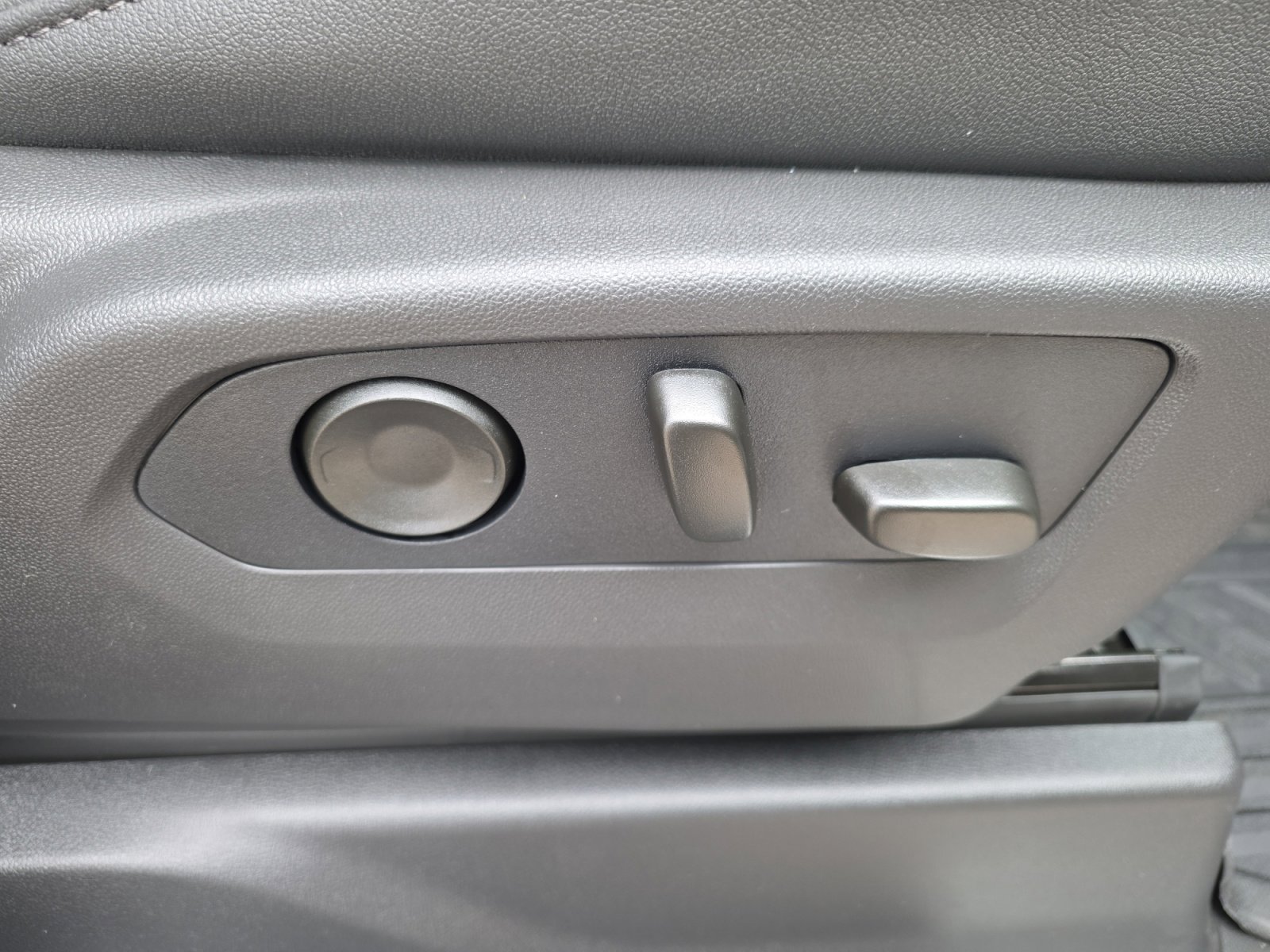 New 2026 Chevrolet Silverado 2500 LTZ w/ LTZ Plus Package image 30