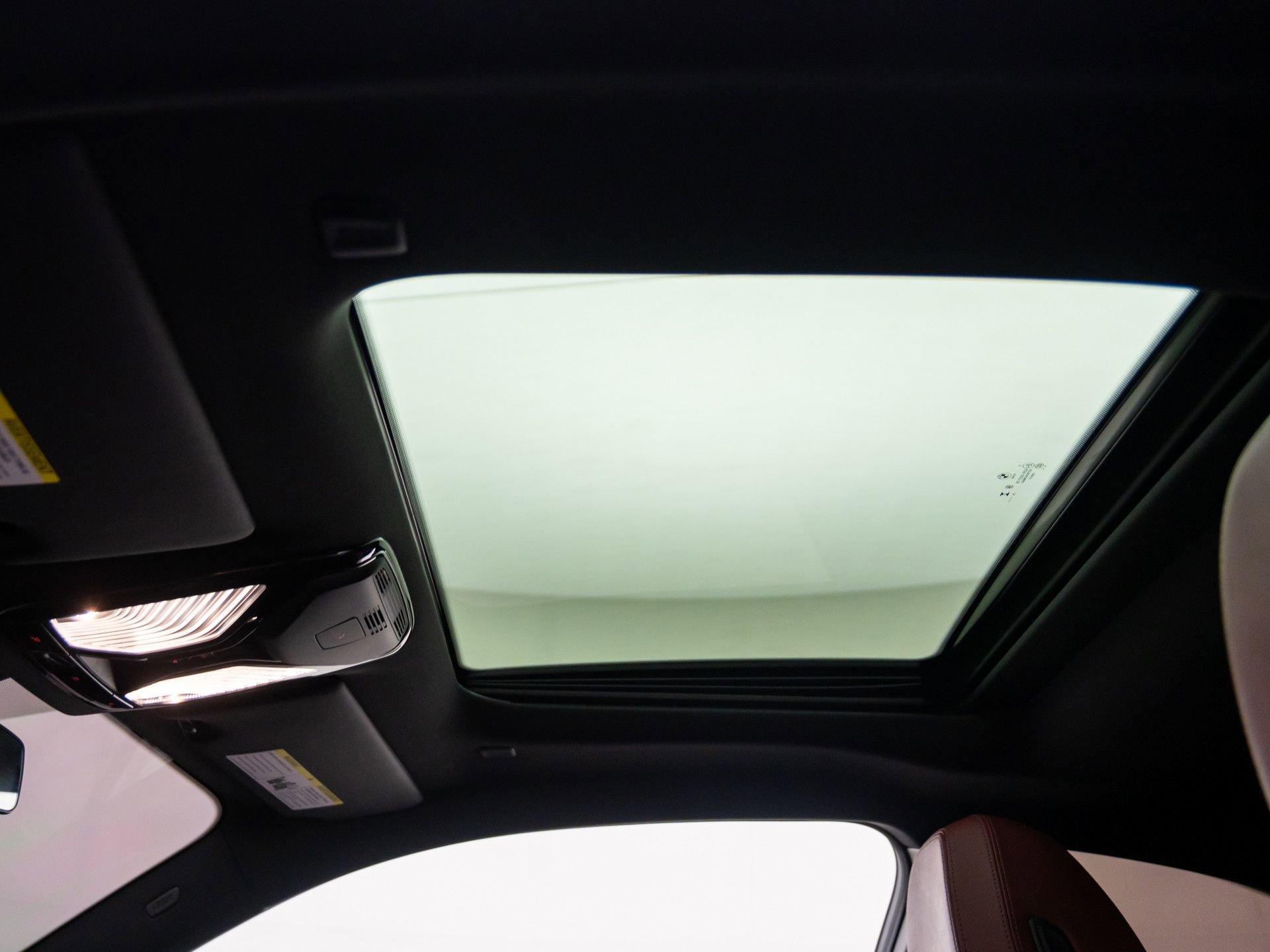 Used 2025 BMW M240i xDrive Coupe w/ Premium Package image 17