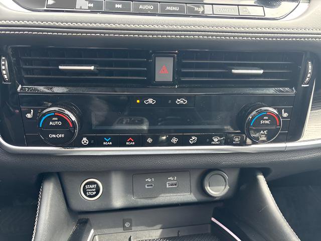 Used 2023 Nissan Rogue Platinum w/ Platinum Premium Package image 18