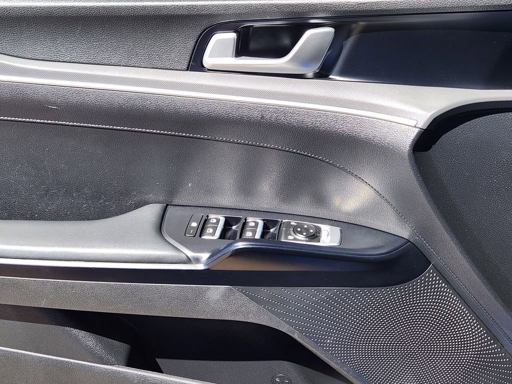 Used 2022 Kia K5 GT-Line AWD/4WD image 14