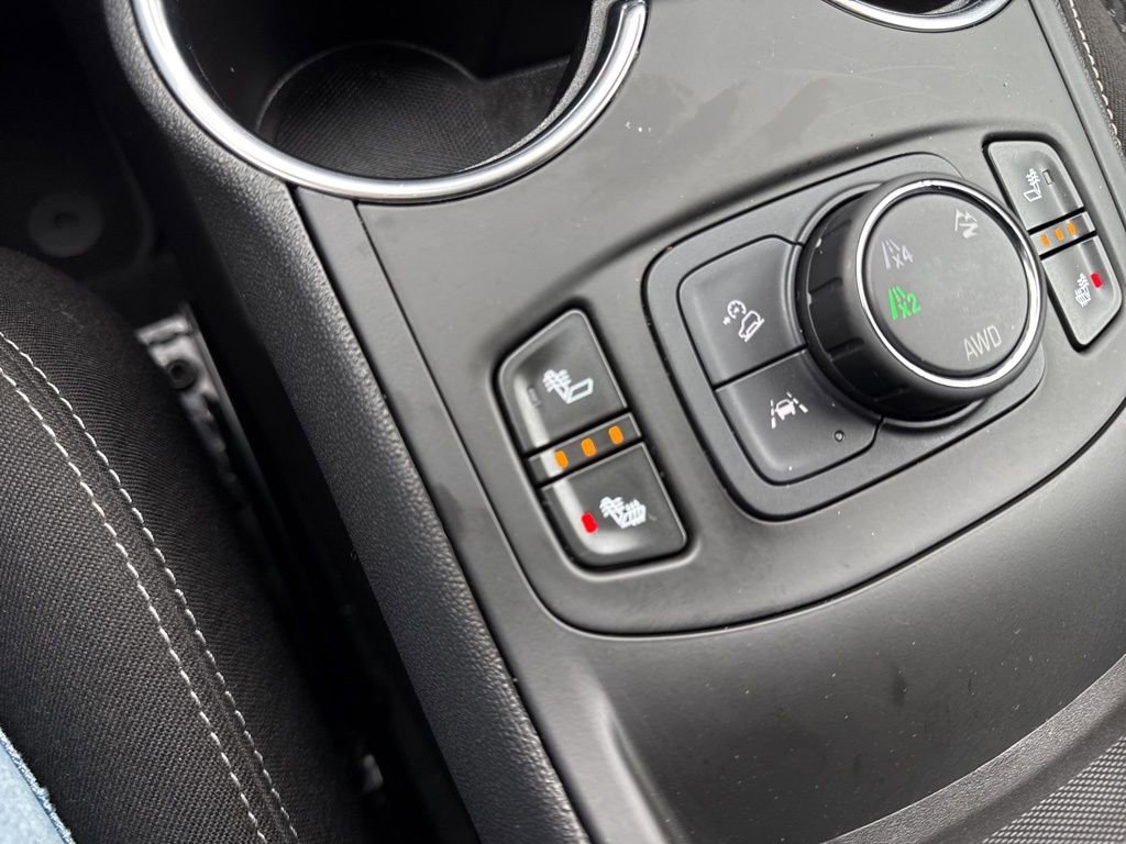 Used 2022 GMC Terrain SLE w/ Driver Convenience Package image 21