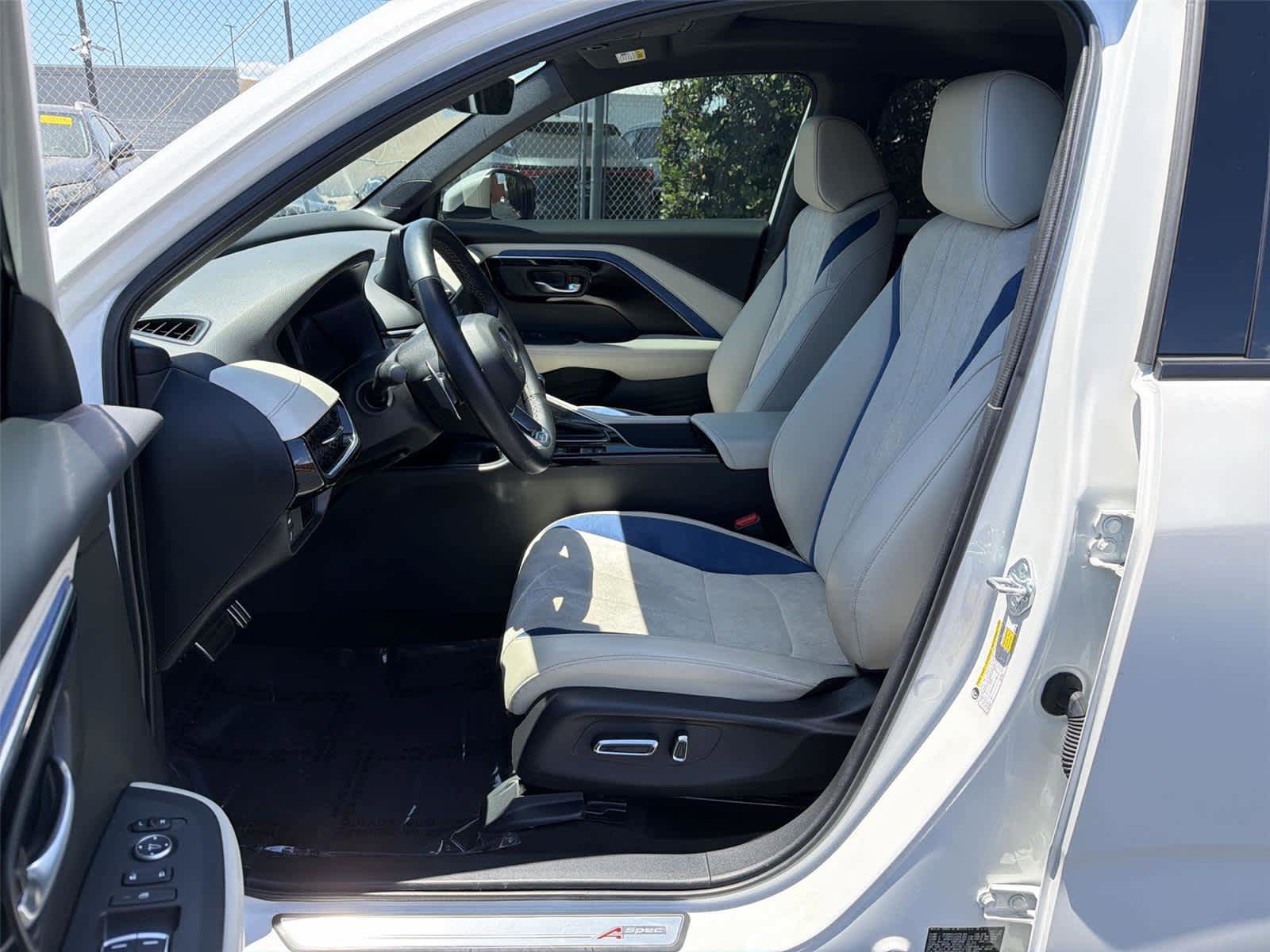 Used 2025 Acura ADX A-Spec FWD image 12