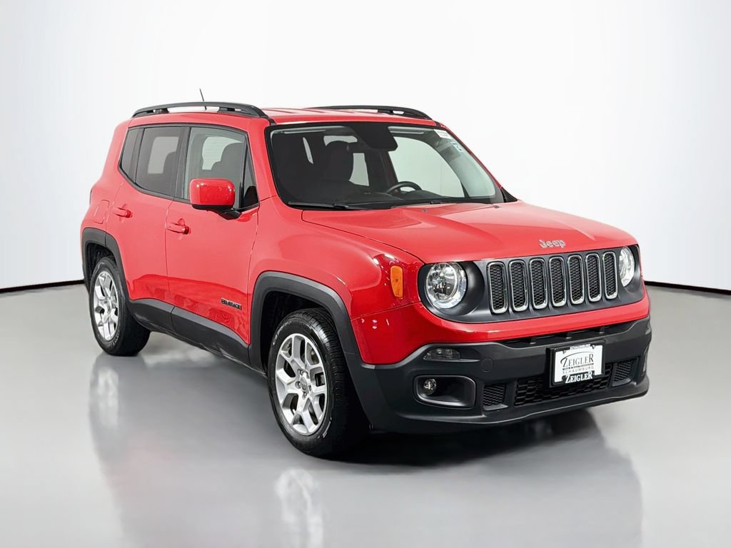 Used 2017 Jeep Renegade Latitude FWD image 1