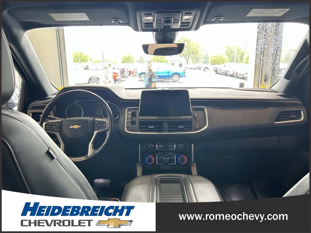 Used 2021 Chevrolet Tahoe Premier w/ Premium Package AWD/4WD image 17