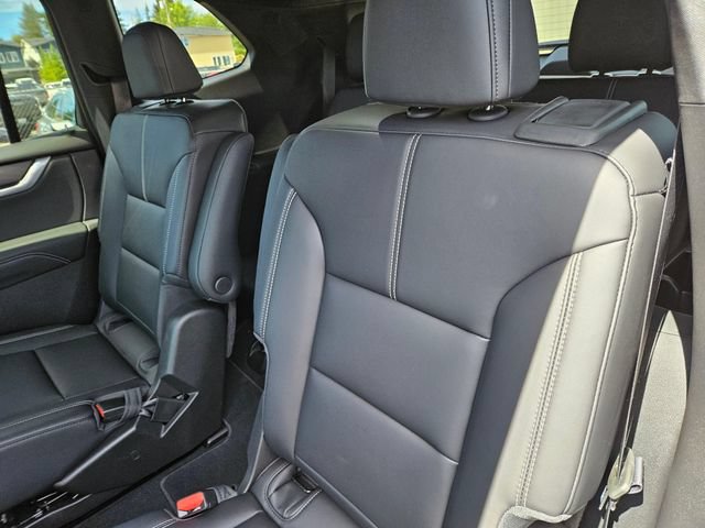 New 2026 GMC Acadia Elevation w/ Elevation Premium Package AWD/4WD image 17
