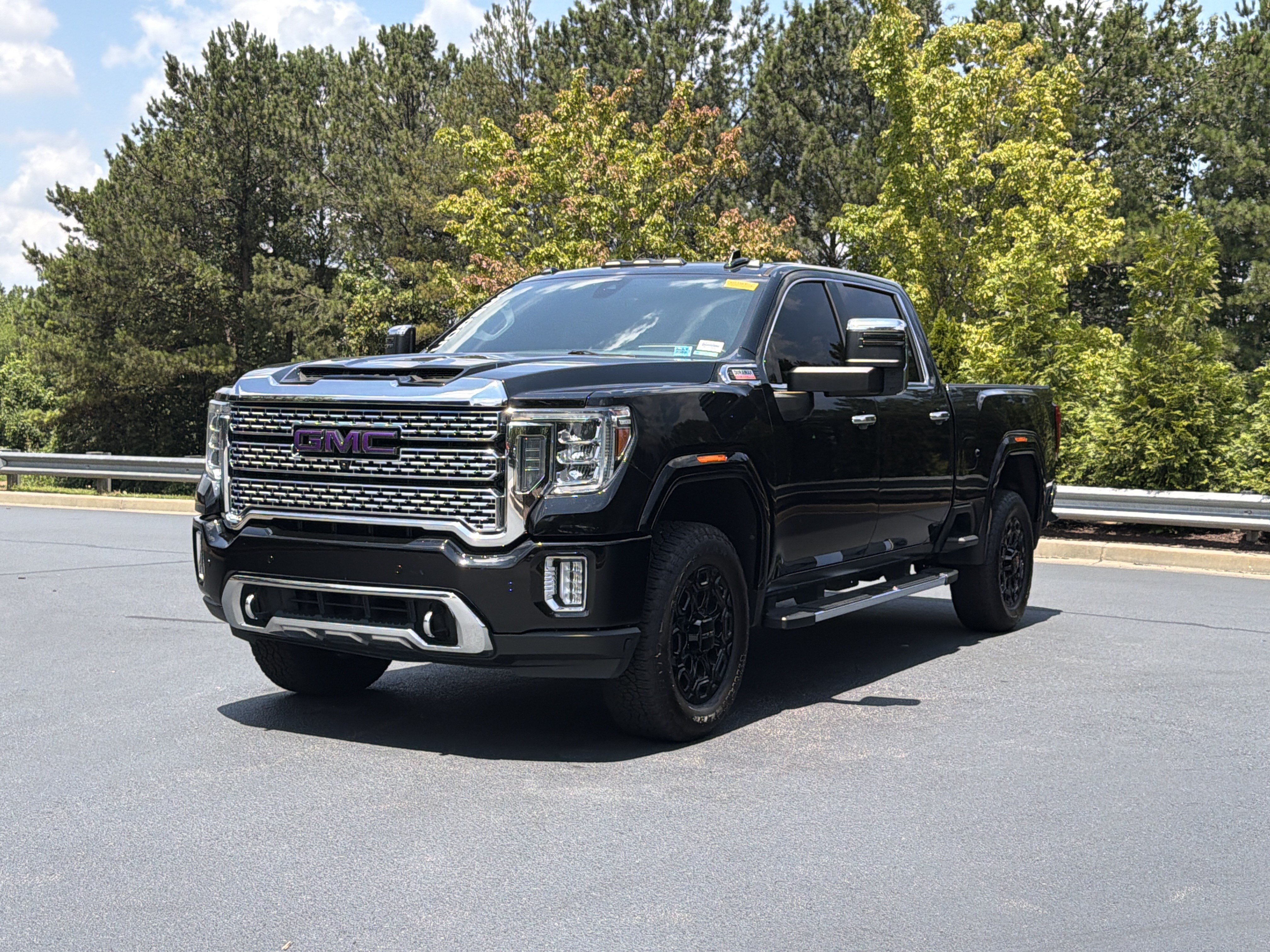 Used 2020 GMC Sierra 3500 Denali w/ Denali Ultimate Package AWD/4WD image 13