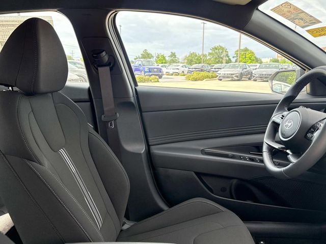 New 2026 Hyundai Elantra Sport FWD image 14