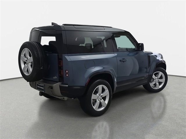 Certified 2023 Land Rover Defender 90 X-Dynamic SE image 5