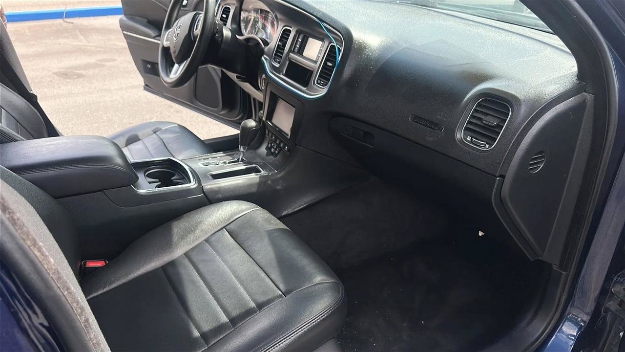 Used 2014 Dodge Charger SE RWD image 33