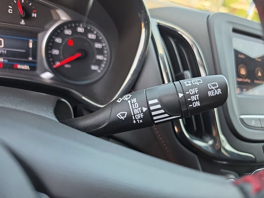 Used 2023 Chevrolet Equinox RS AWD/4WD image 13