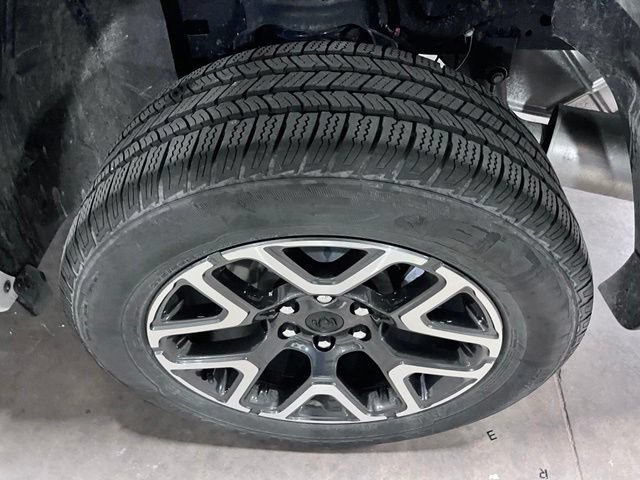 Used 2026 RAM 1500 Laramie AWD/4WD image 8