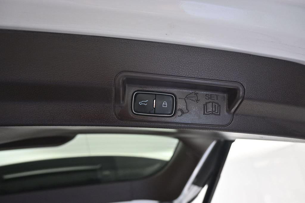 Used 2021 Ford Explorer King Ranch w/ Premium Technology Package AWD/4WD image 64