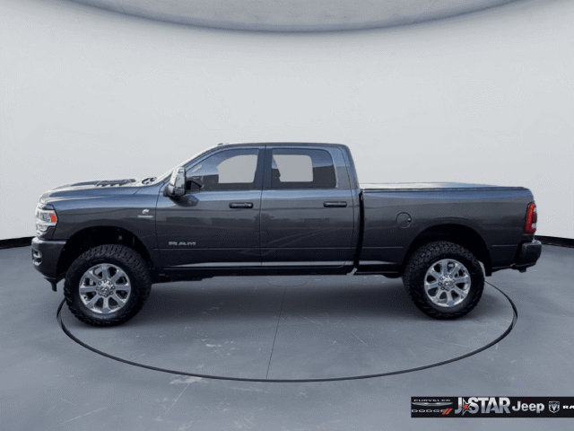 Used 2024 RAM 3500 Laramie w/ Sport Appearance Package AWD/4WD image 9