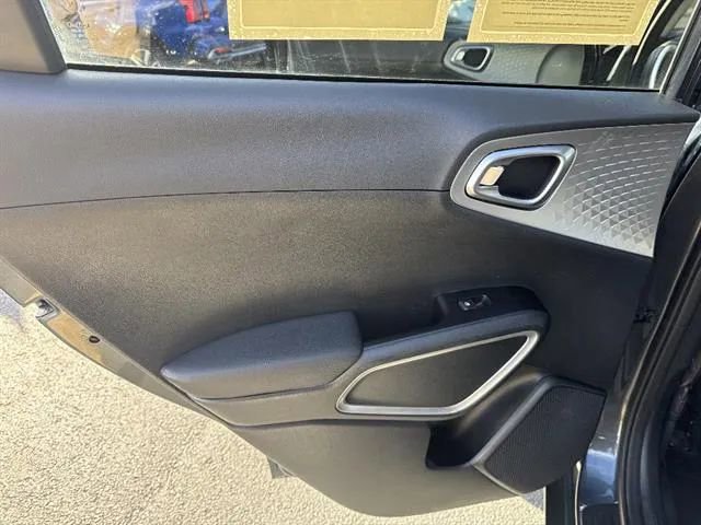 Used 2023 Kia Soul LX w/ Option Group 015 FWD image 13