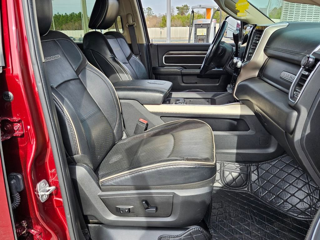 Used 2020 RAM 3500 Laramie image 15