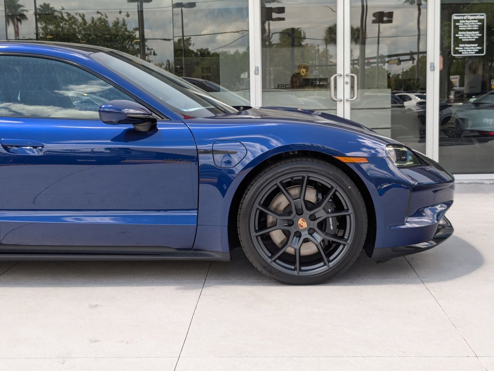 New 2025 Porsche Taycan GTS image 11