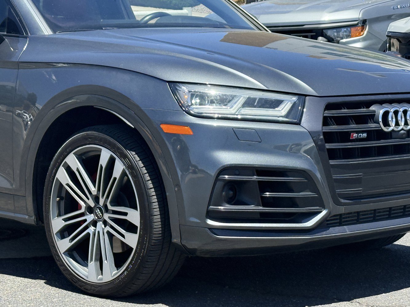 Used 2019 Audi SQ5 Prestige w/ Prestige Package AWD/4WD image 2