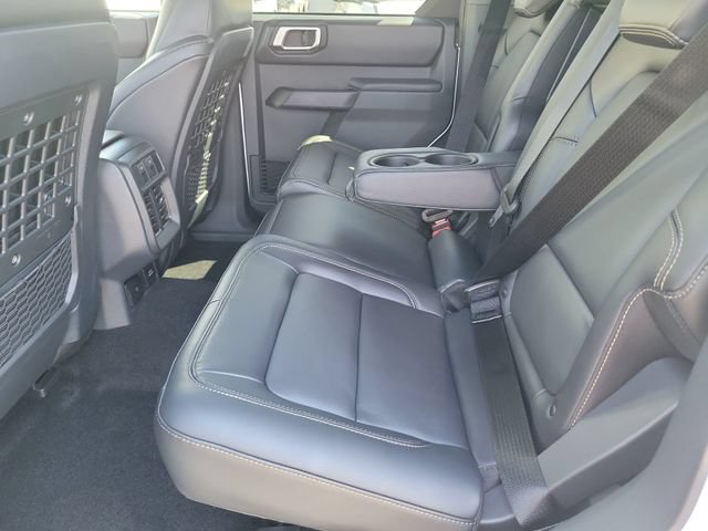 New 2026 Ford Bronco Badlands AWD/4WD image 17
