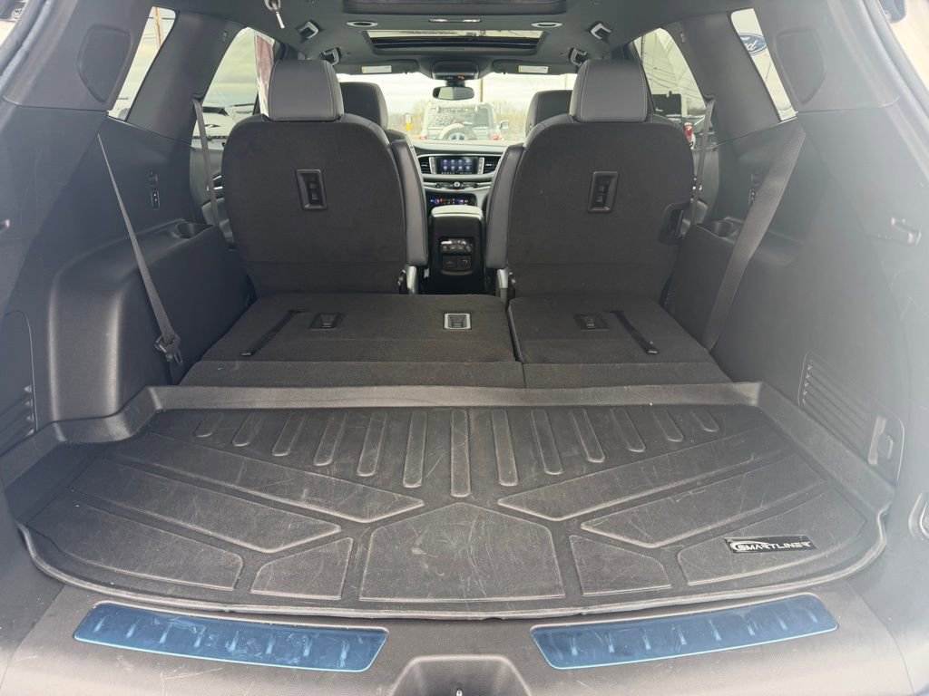 Used 2023 Buick Enclave Essence w/ Experience Buick Package image 7