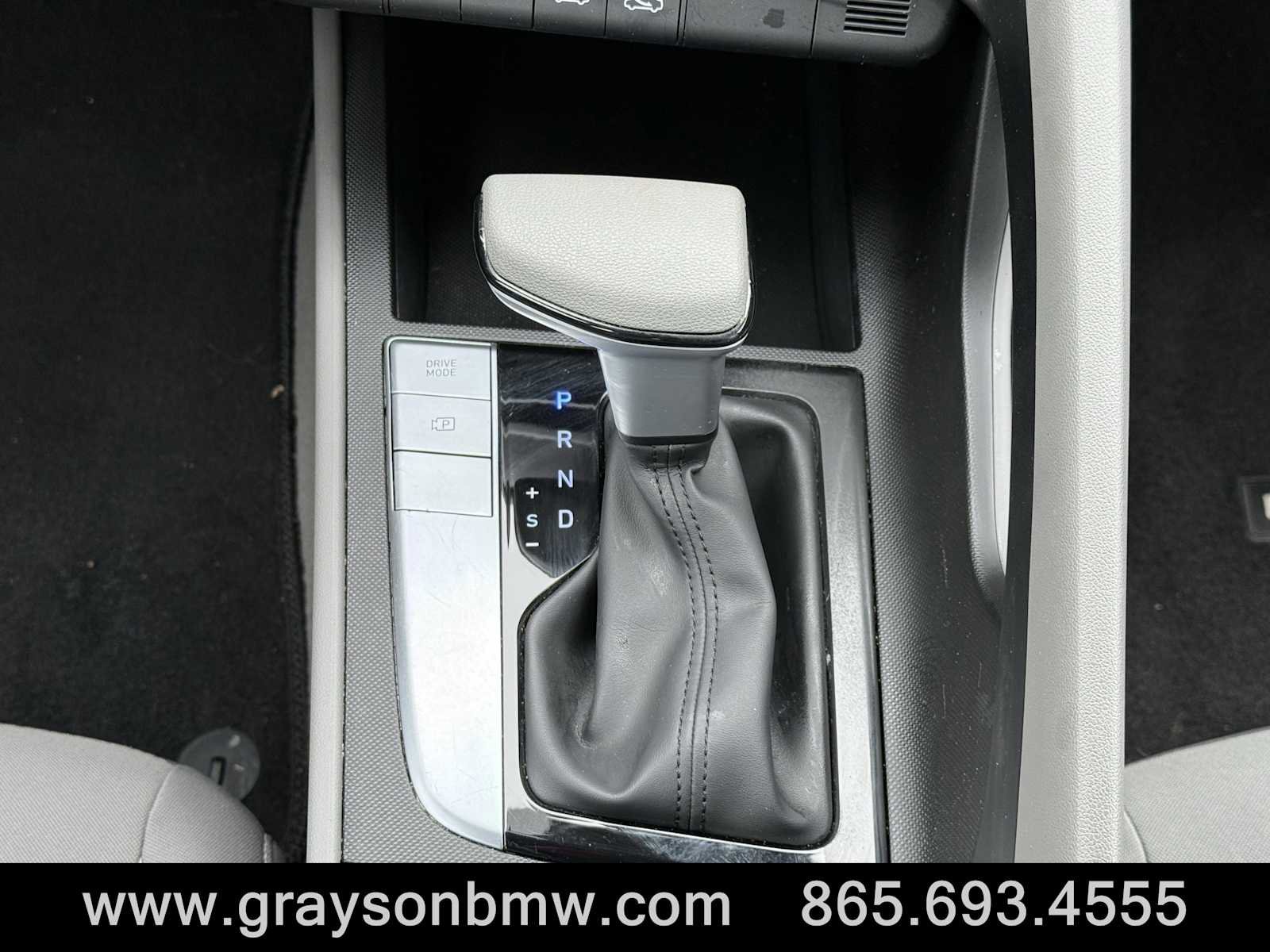 Used 2023 Hyundai Elantra SEL w/ Preferred Accessory Package image 19