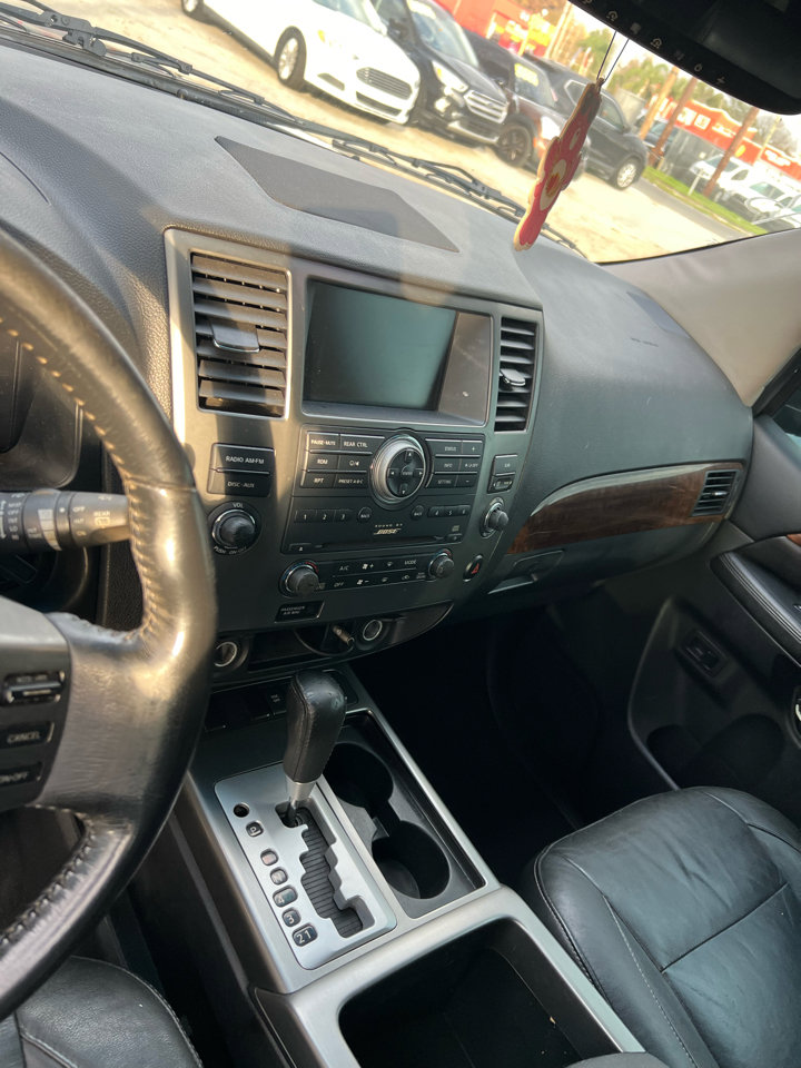 Used 2011 Nissan Armada SL w/ DVD FES Pkg image 7