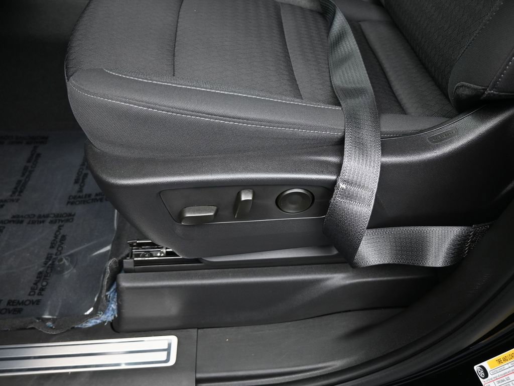 Used 2023 Chevrolet Silverado 1500 LT image 15