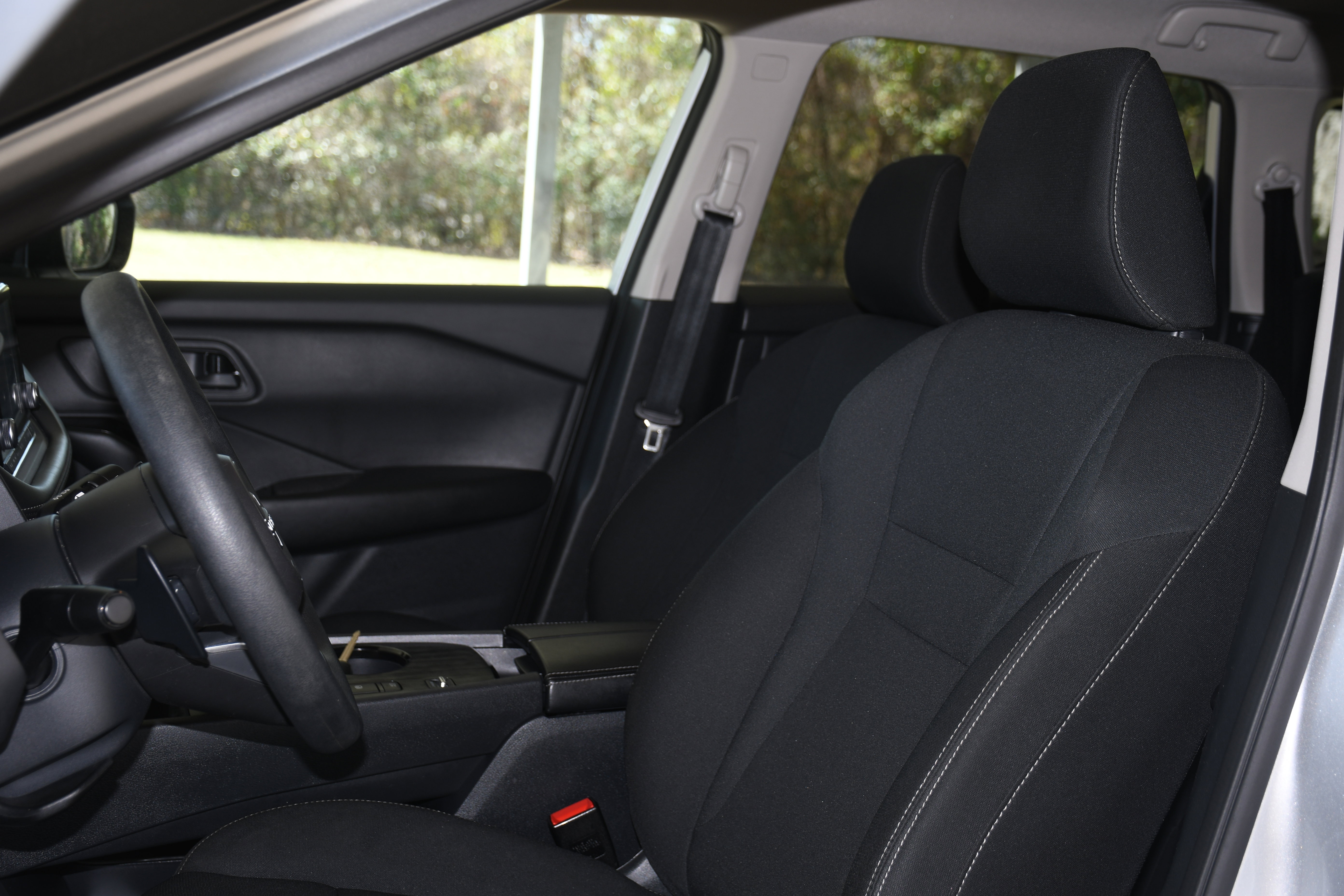 Used 2024 Nissan Rogue S image 11