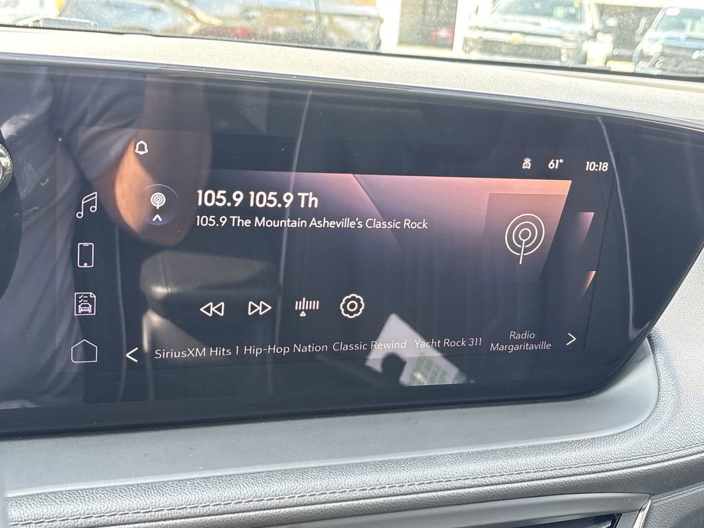 Used 2024 Buick Encore GX Avenir image 16