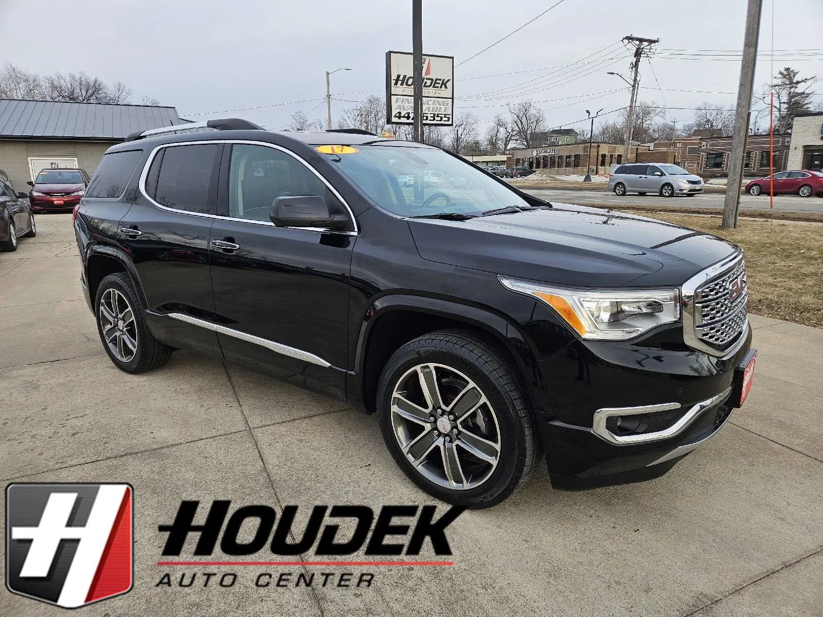 Used 2017 GMC Acadia Denali w/ Technology Package