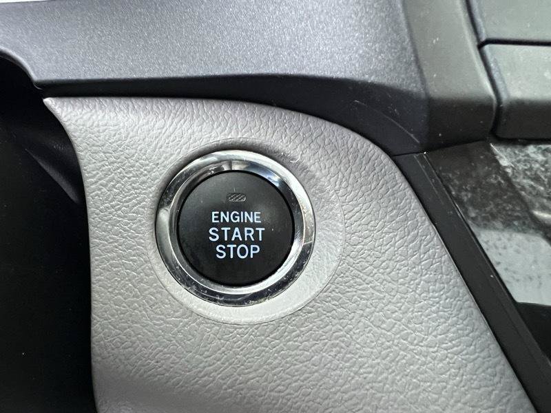 Used 2020 Toyota Sienna XLE FWD image 23
