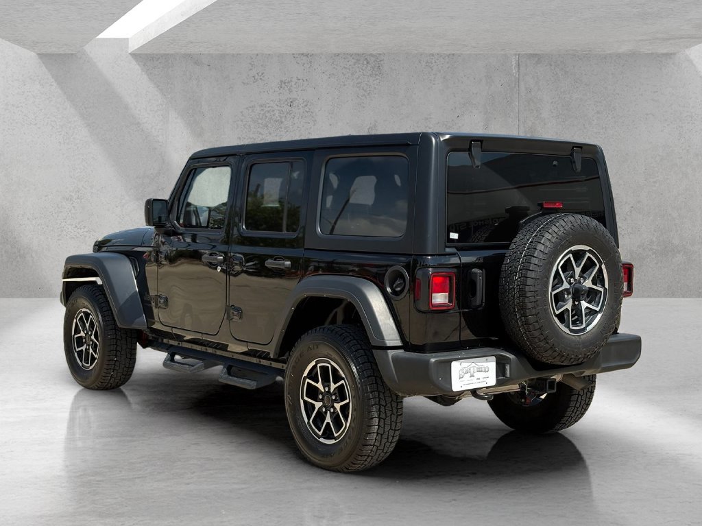 Used 2024 Jeep Wrangler Unlimited Sport AWD/4WD image 7