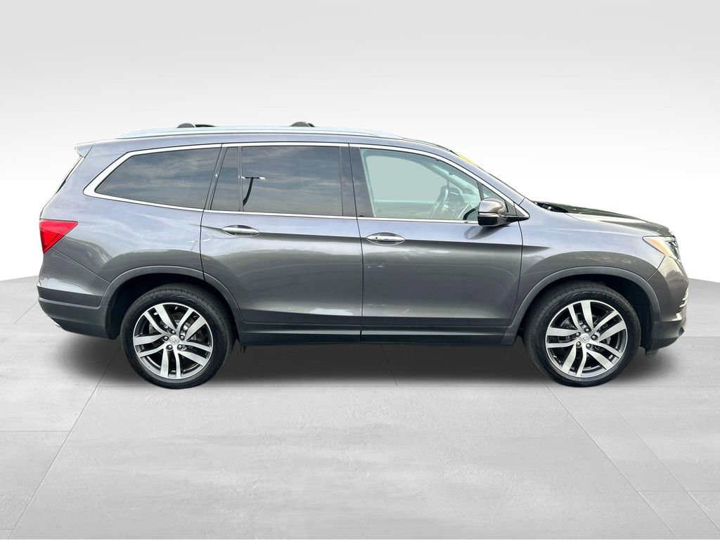 Used 2017 Honda Pilot Elite image 6