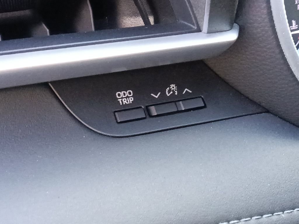 Used 2024 Toyota Highlander XLE image 18