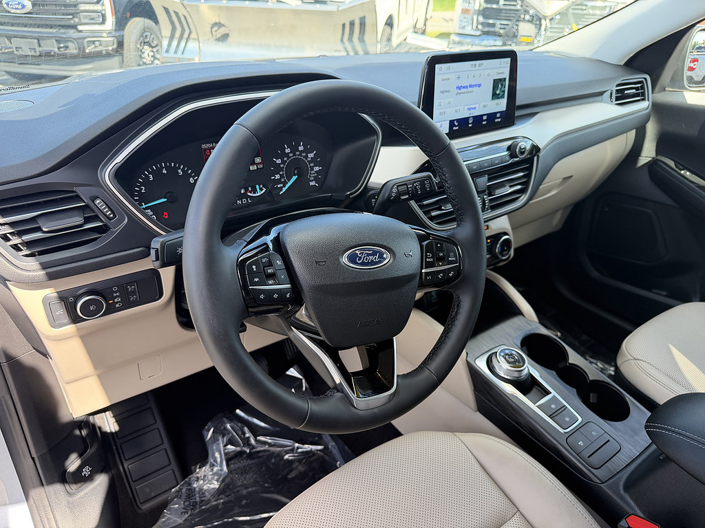 Certified 2022 Ford Escape SEL AWD/4WD image 14