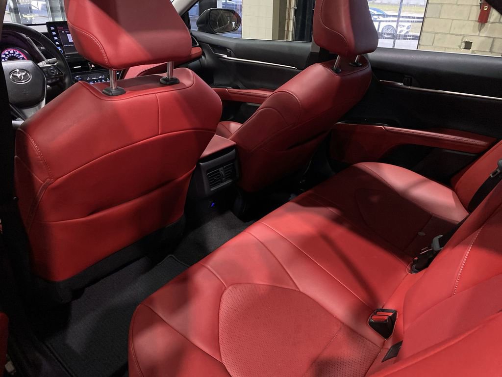 Used 2023 Toyota Camry XSE image 5