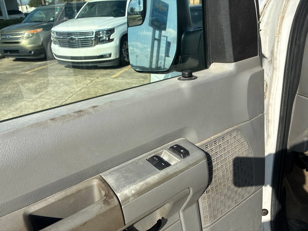 Used 2012 Ford E-350 and Econoline 350 XLT RWD image 13