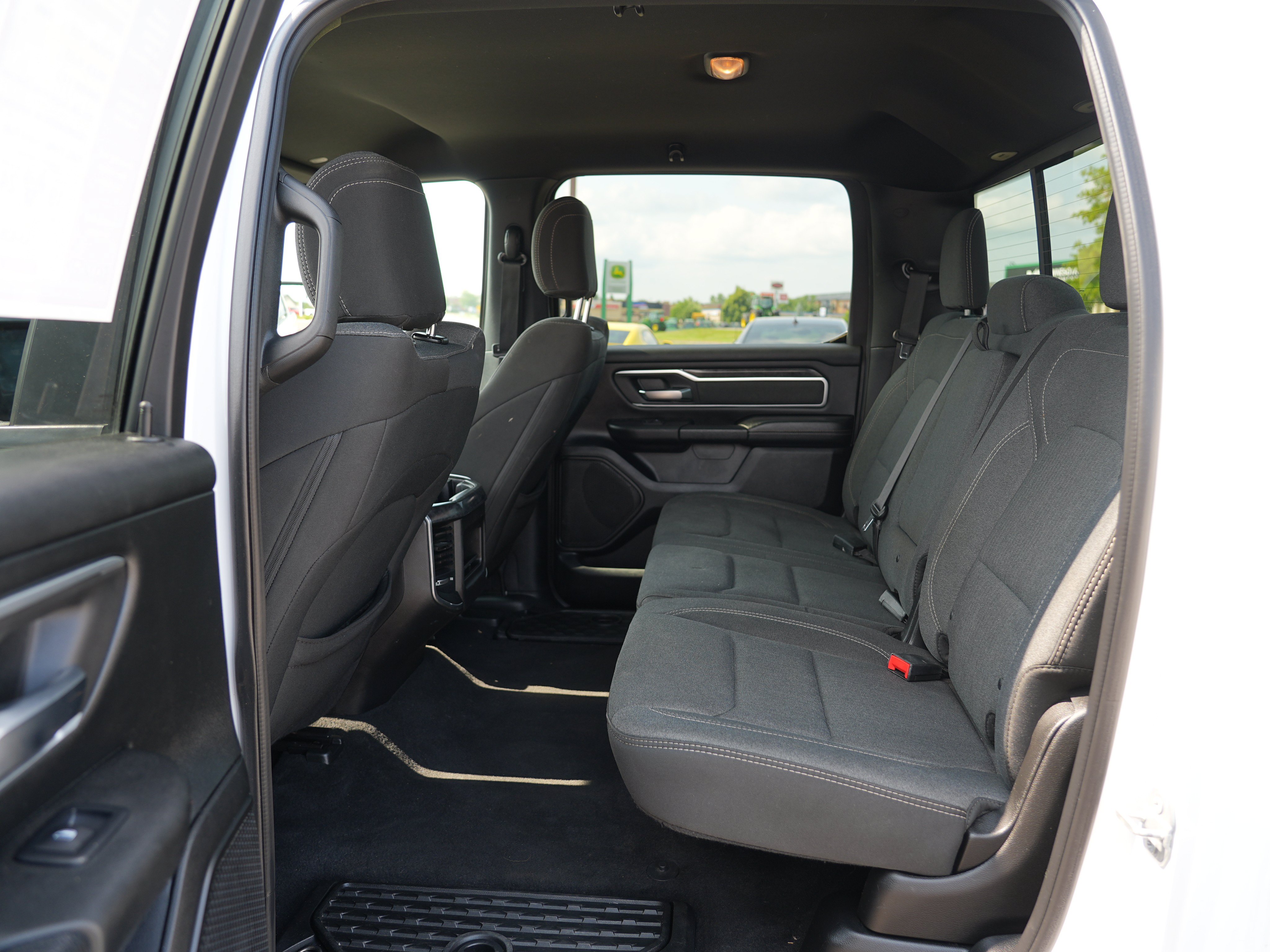 Used 2019 RAM 1500 Big Horn AWD/4WD image 18