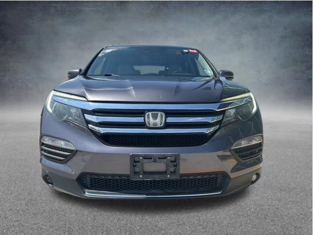 Used 2017 Honda Pilot Touring image 3