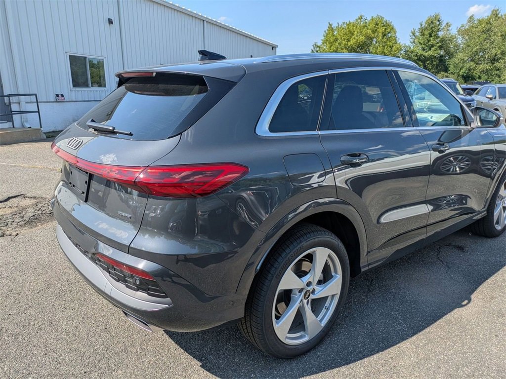 New 2025 Audi Q5 Premium Plus image 3