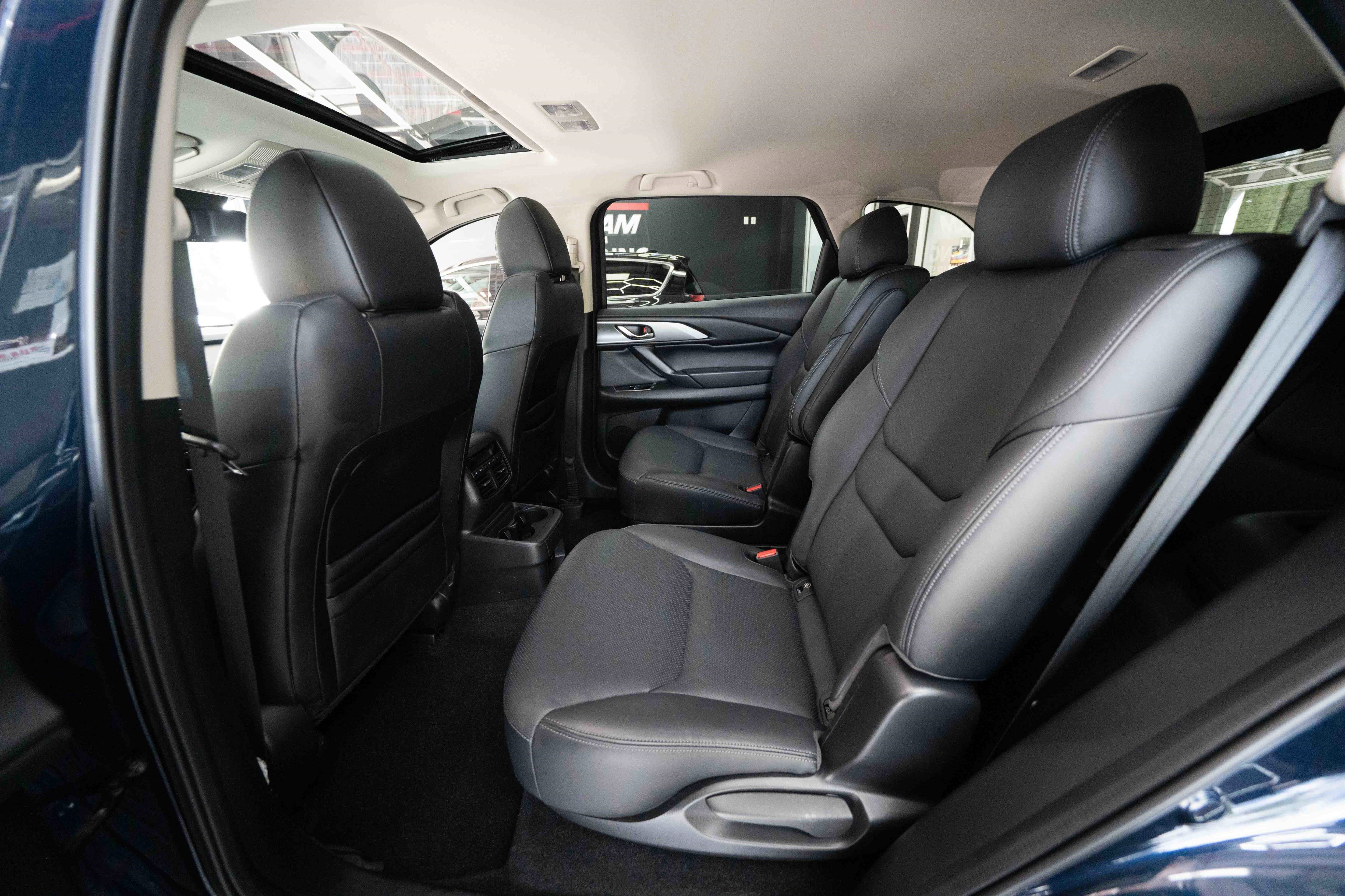Used 2023 MAZDA CX-9 Touring image 23