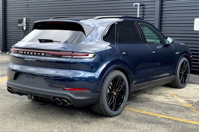 New 2026 Porsche Cayenne S image 10