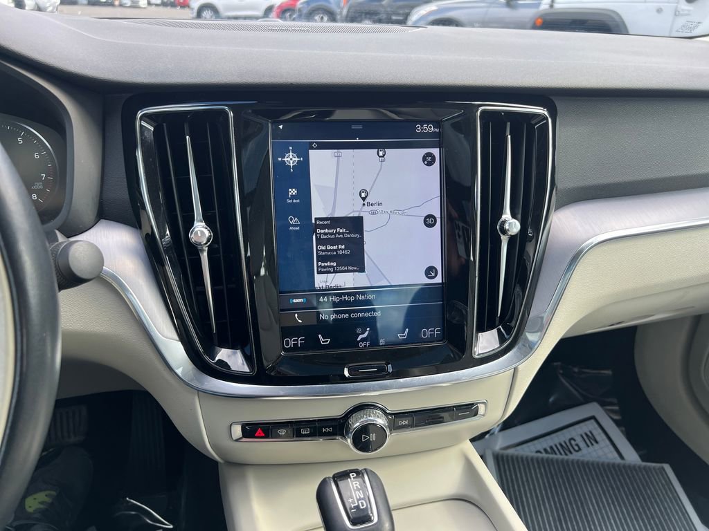 Used 2020 Volvo S60 T6 Momentum image 23