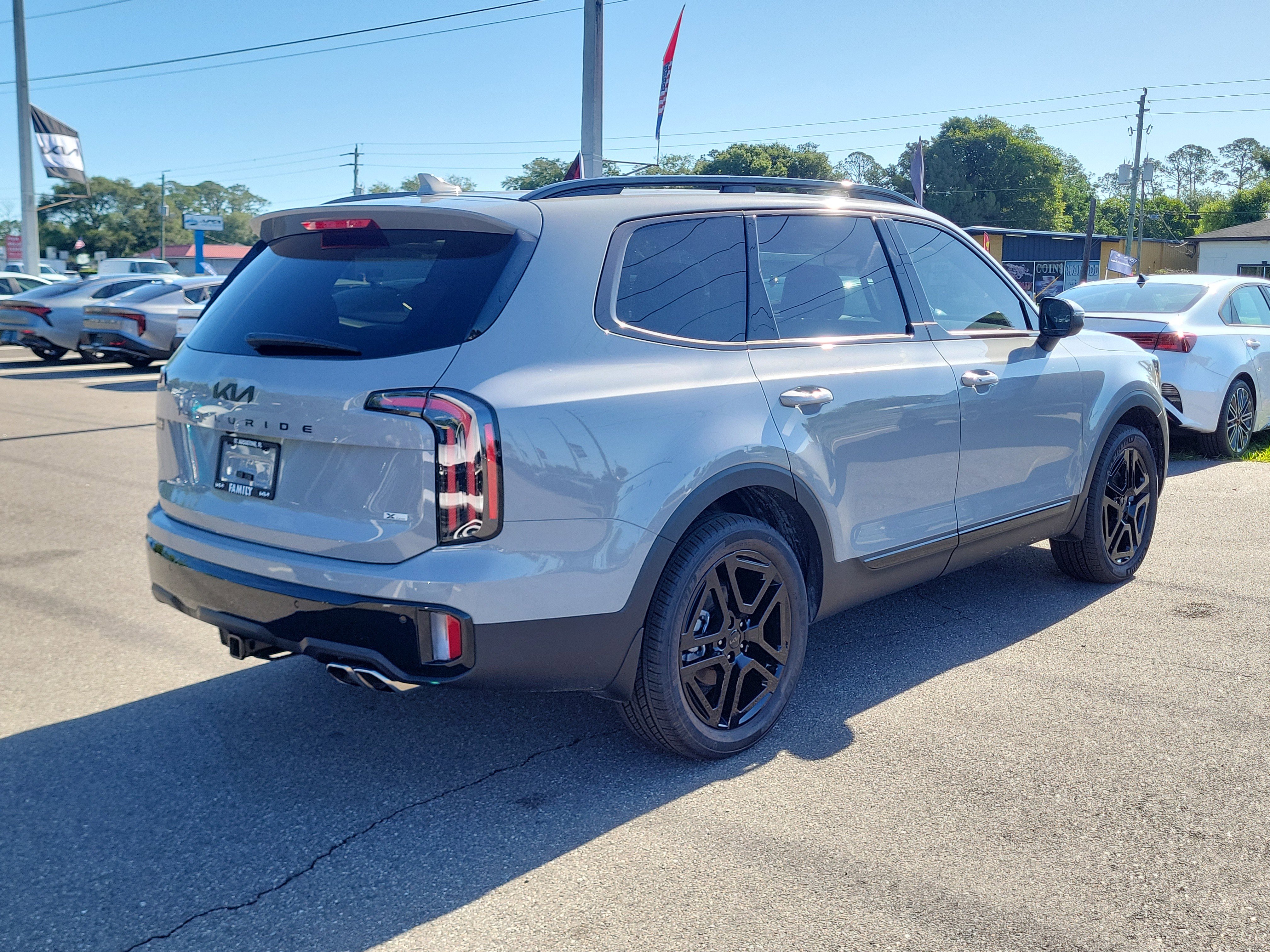 Certified 2025 Kia Telluride EX X-Line AWD/4WD image 6