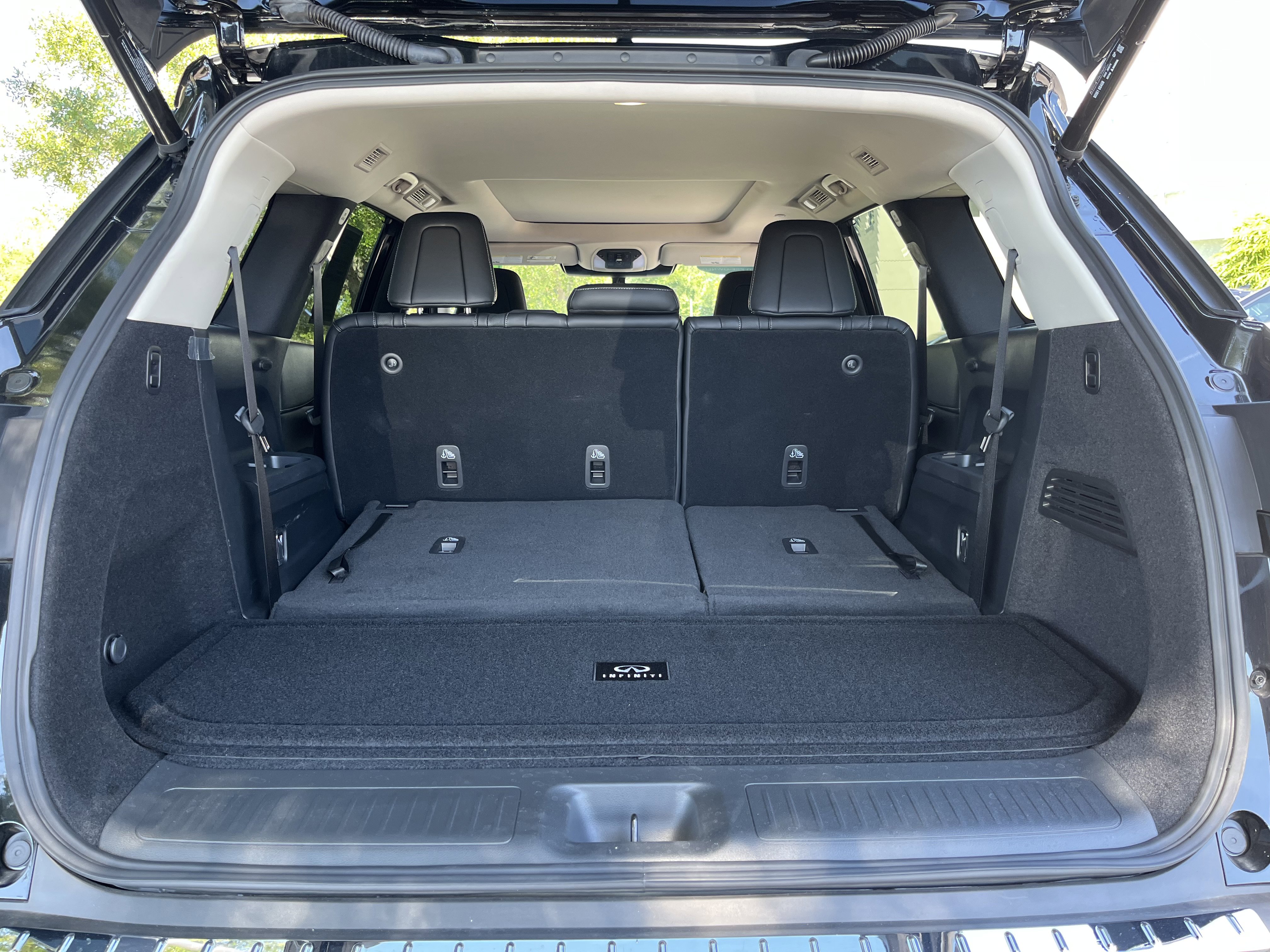 Certified 2025 INFINITI QX60 Luxe w/ Cargo Package AWD/4WD image 21