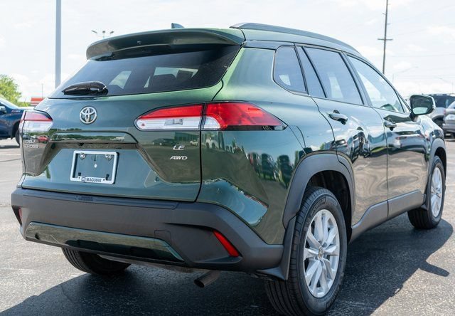 Used 2023 Toyota Corolla Cross LE w/ Moonroof Package AWD/4WD image 6
