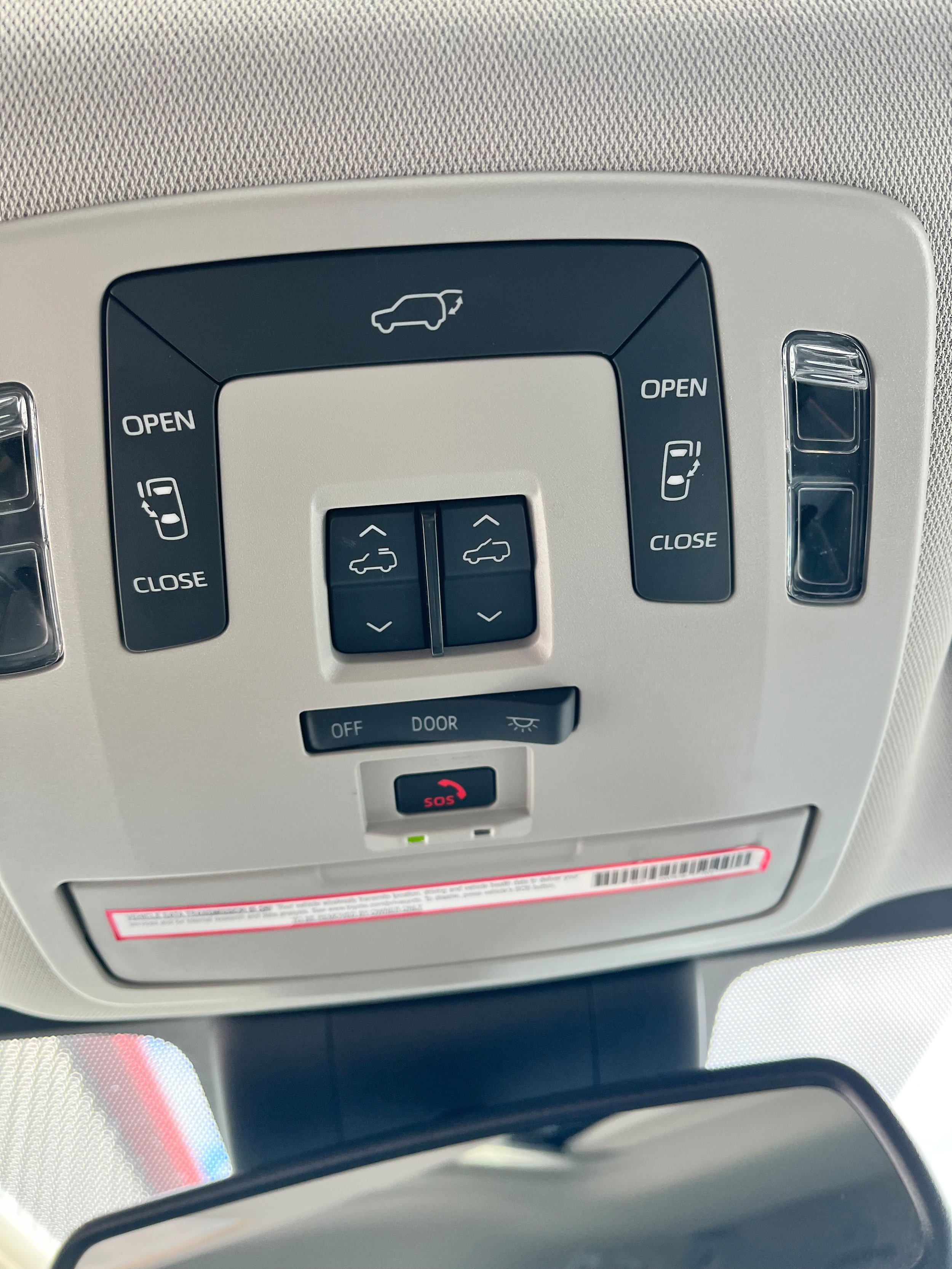 Certified 2023 Toyota Sienna XLE w/ XLE Plus Package AWD/4WD image 5