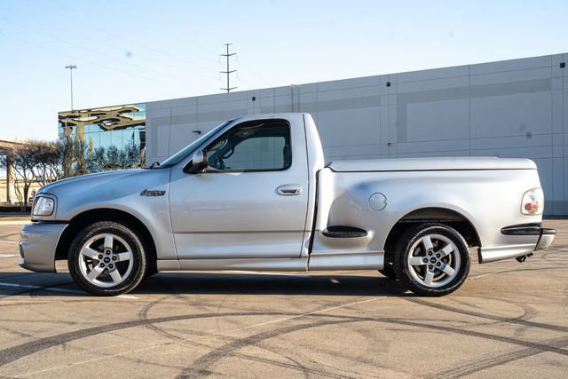 Used 2001 Ford F150 Lightning RWD image 5